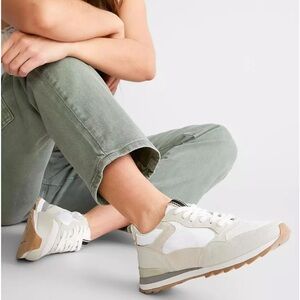 ShuShop Paradise Sneaker Sz 8